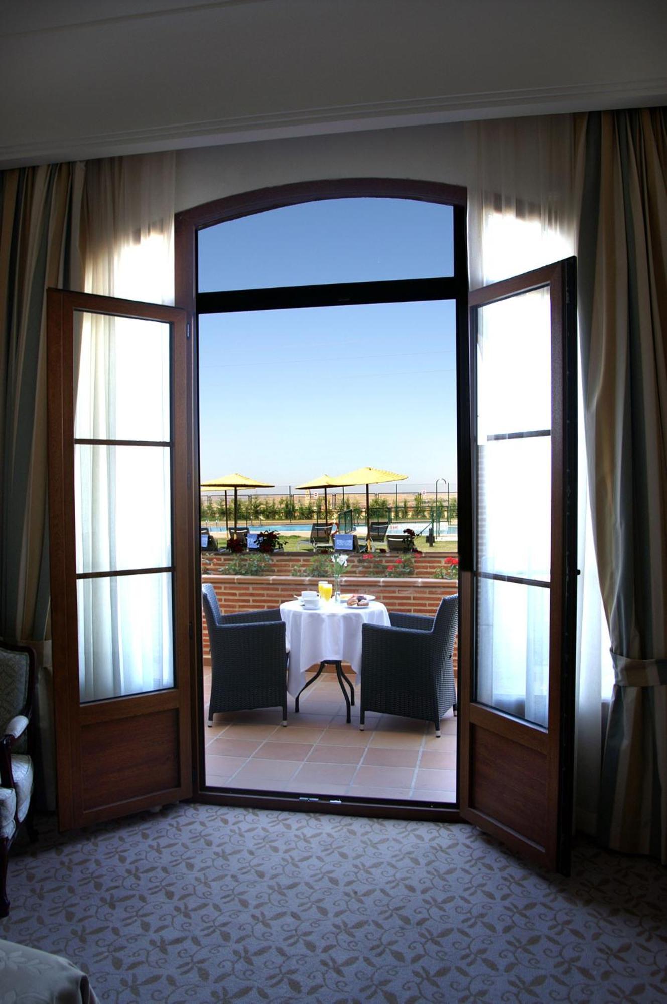 Twin Room Terrace,1547925037:JPEG