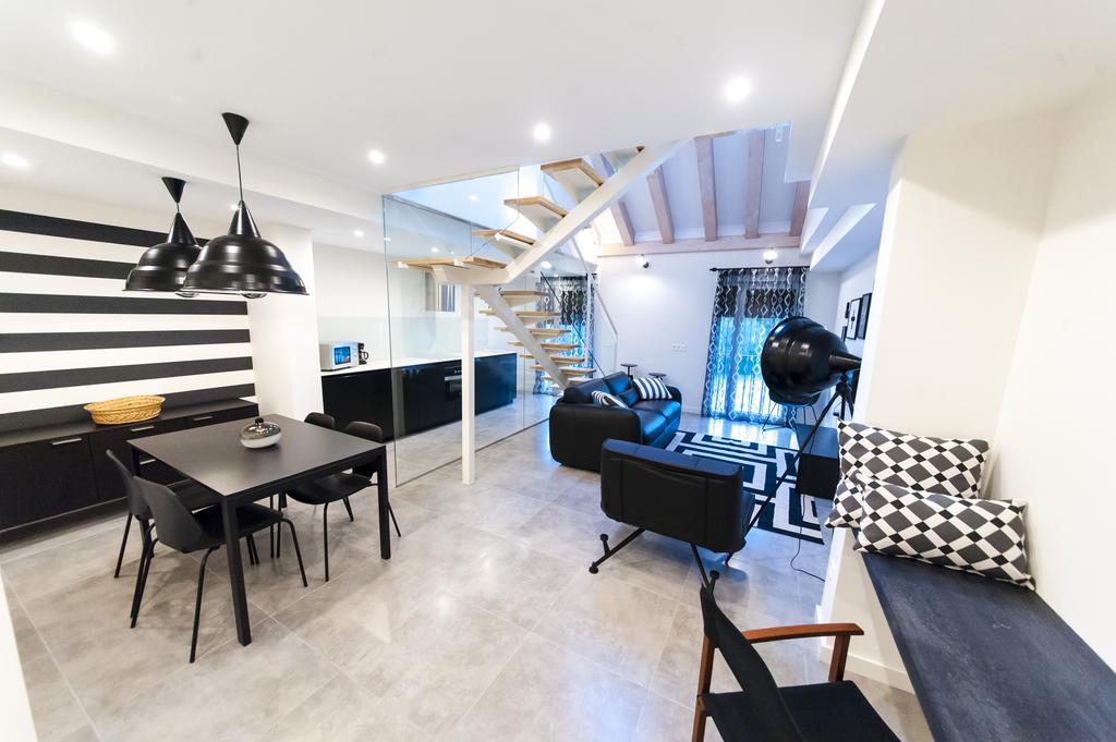 Duplex Apartment,435194133:JPEG